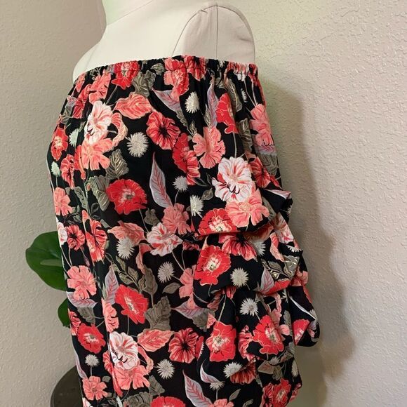 COCO Blanco | off the shoulder floral print top - Picture 2 of 9